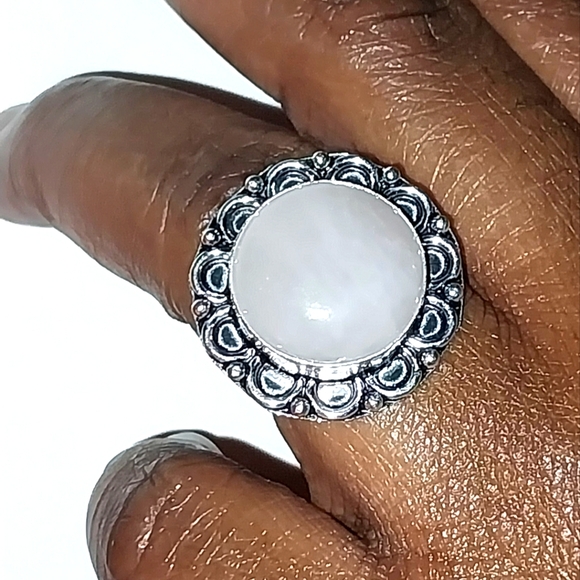 Vintage Elegant 925 Silver and White Statement Ring Sz 8 - Picture 1 of 7
